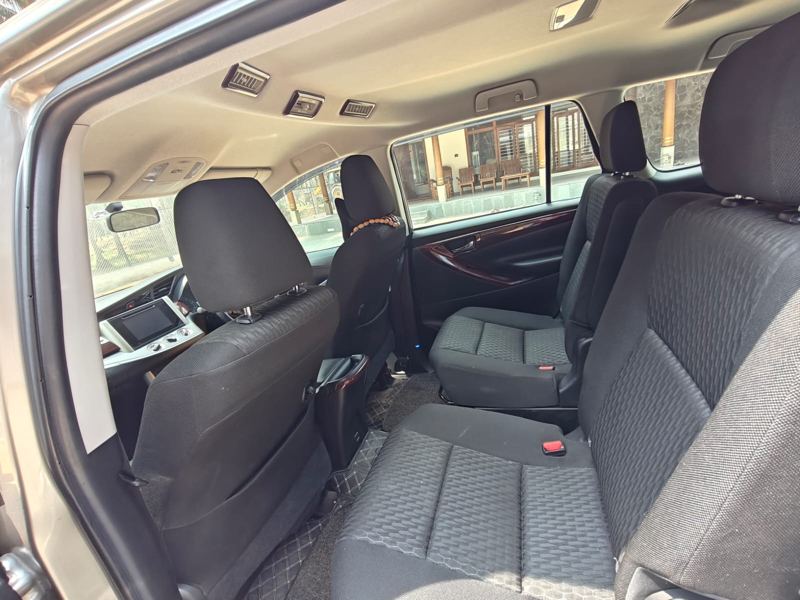 Toyota Innova Crysta - Image 3